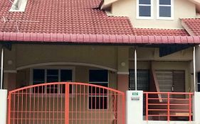 Homestay Mama Razzin